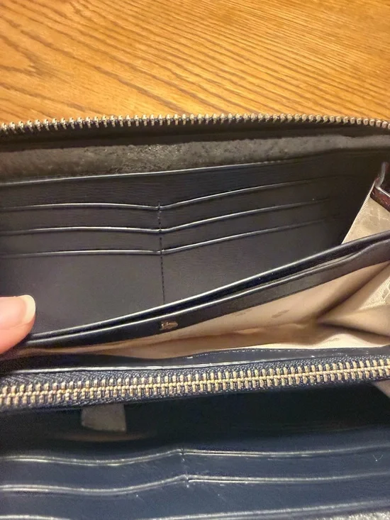 Kate Spade Blue and Red Floral Wallet W 4.75 L8 - Picture 8 of 15